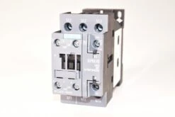 SIEMENS 3RT2025-1BB40, Leistungsschütz Baugröße S0 3 Polig, E03