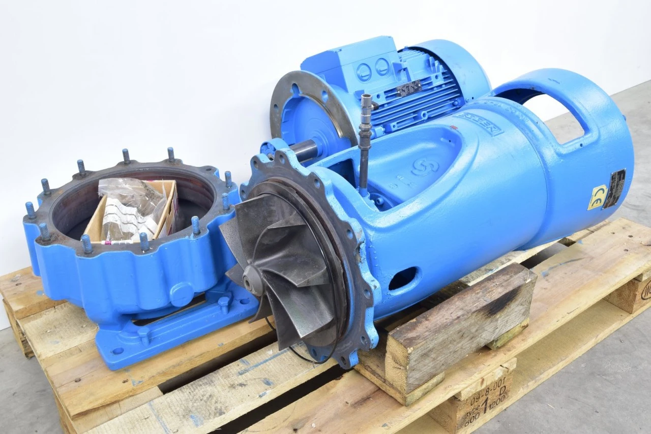 SIEMENS/EMILE EGGER 1LA7163-4AA61+T135302, Niederspannungsmotor+Freistrom-Pumpe