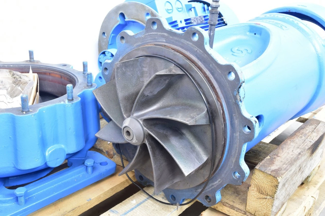 SIEMENS/EMILE EGGER 1LA7163-4AA61+T135302, Niederspannungsmotor+Freistrom-Pumpe â Bild 5