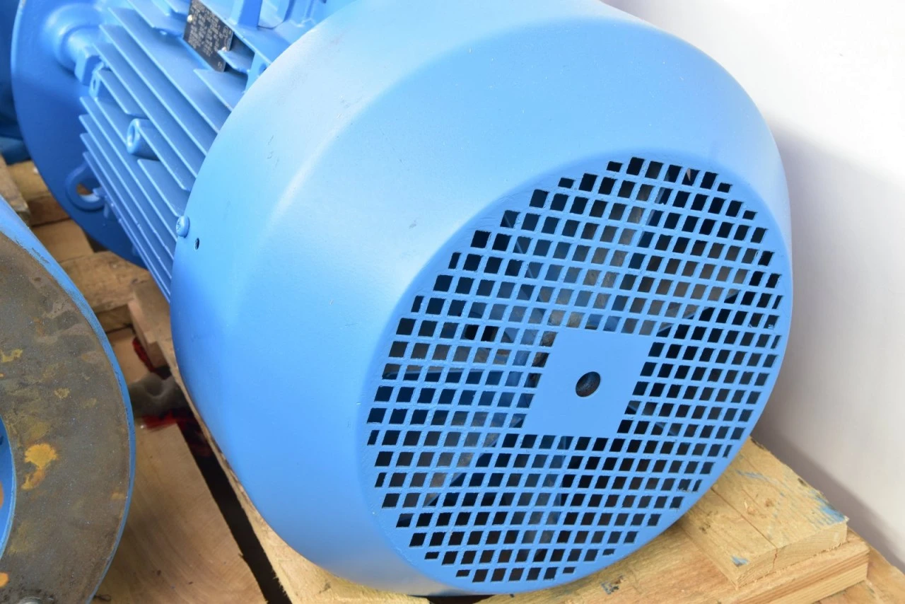 SIEMENS/EMILE EGGER 1LA7163-4AA61+T135302, Niederspannungsmotor+Freistrom-Pumpe â Bild 14