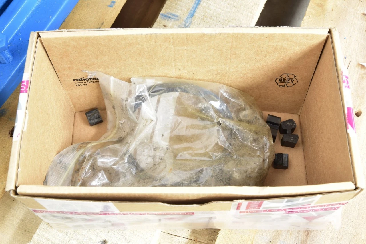 SIEMENS/EMILE EGGER 1LA7163-4AA61+T135302, Niederspannungsmotor+Freistrom-Pumpe â Bild 19