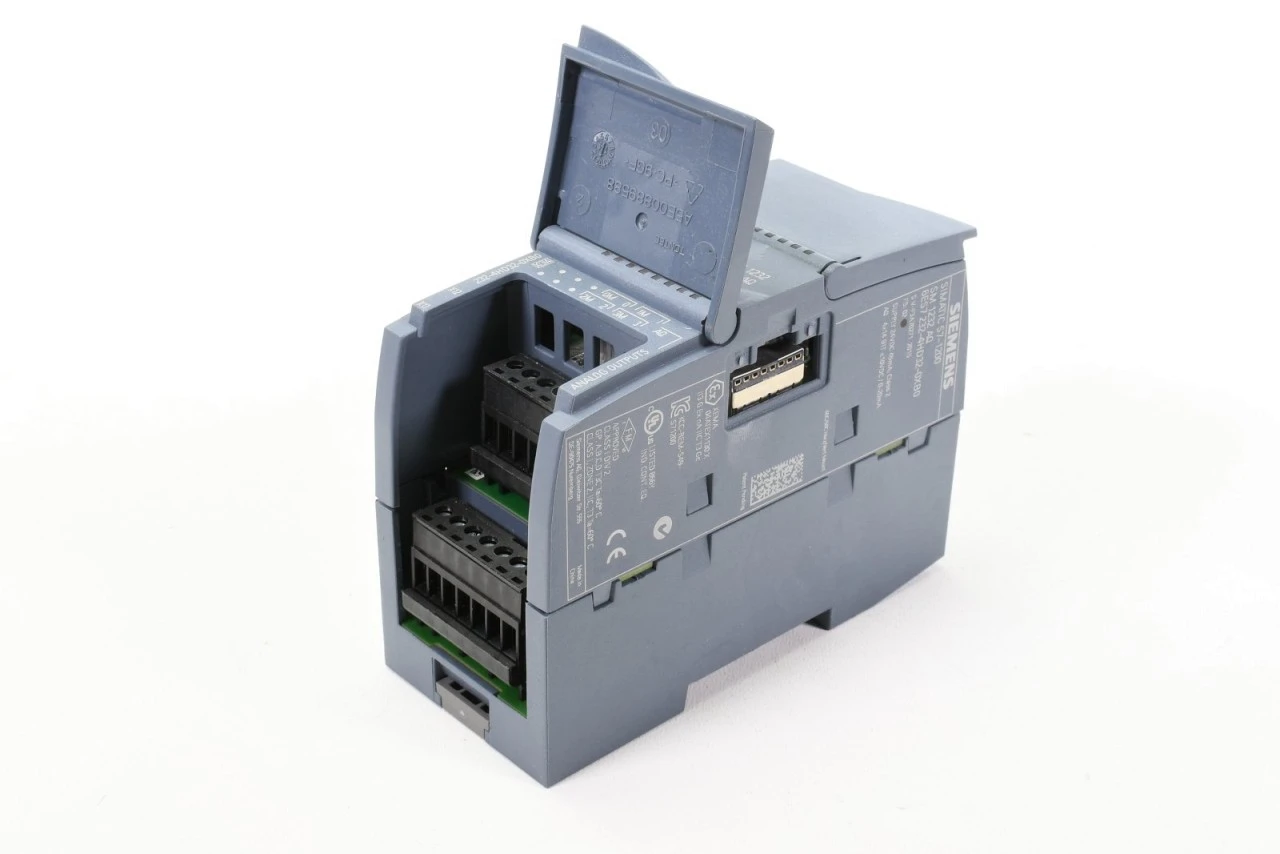 SIEMENS 6ES7 232-4HD32-0XB0, SM 1232, Analogausgabe, E02 – Bild 3