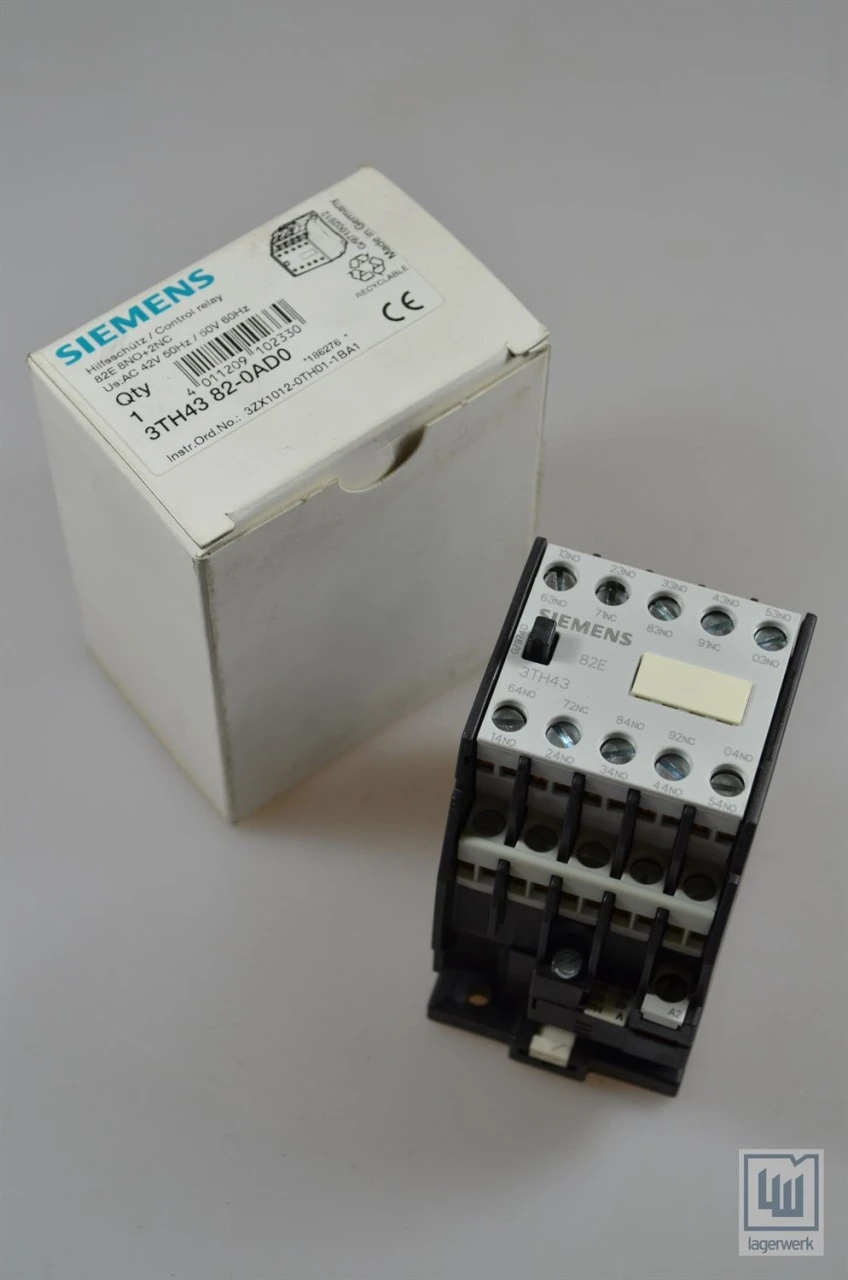 Siemens, 3TH4382-0AD0, Hilfsschütz / Contactor Relay - Neu / New